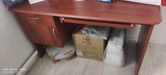 Продам стол