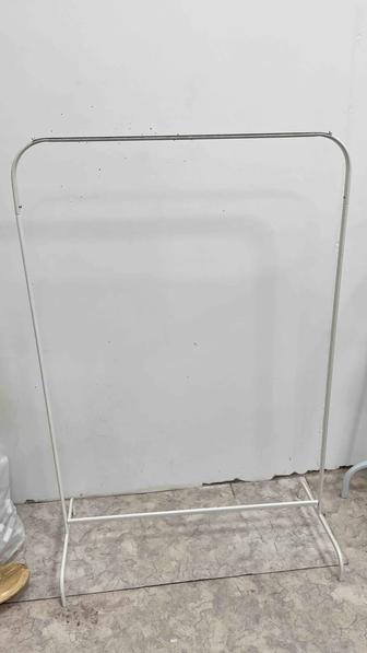 Напольная вешалка