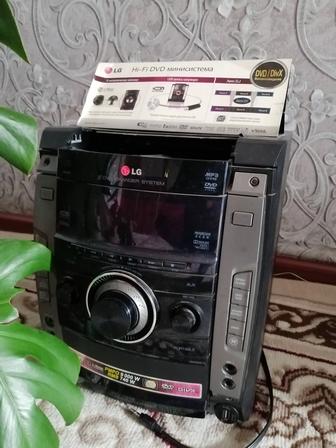 Музыкальный центр