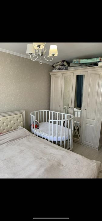 Продам спальный гарнитур