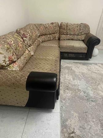 Диван угловой