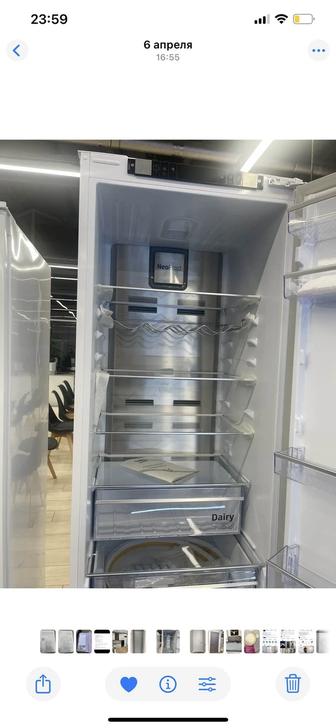 Продам встроенный холодильник