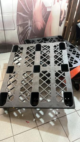 Продаю пластмассовые паллеты