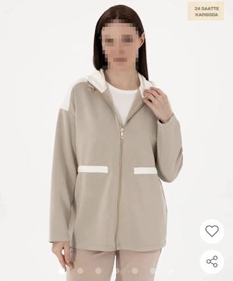 Продам костюм