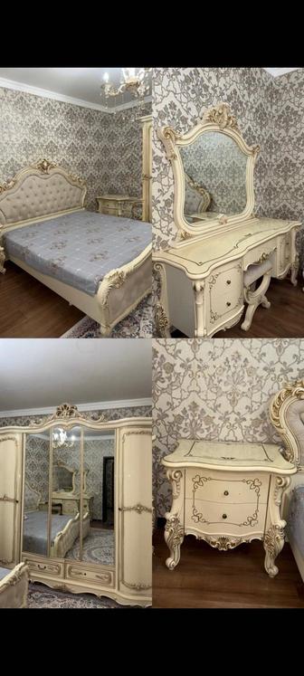 Спальный гарнитур