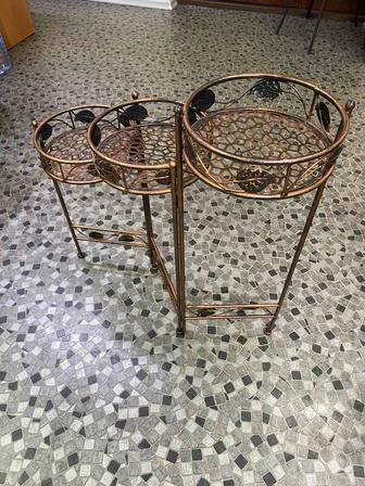 Подставка под цветы