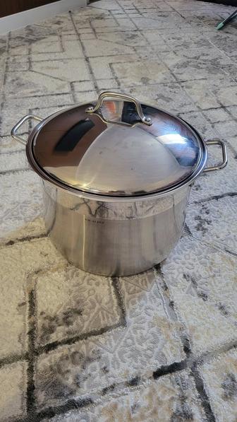 Продам кастрюлю