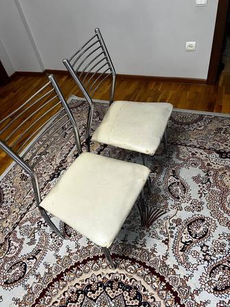 Стулья