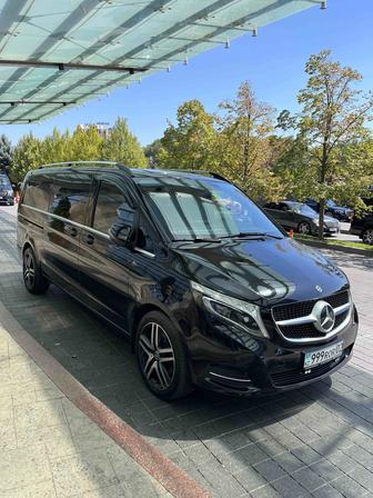 Аренда микроавтобуса минивэна Mercedes V-Class с водителем