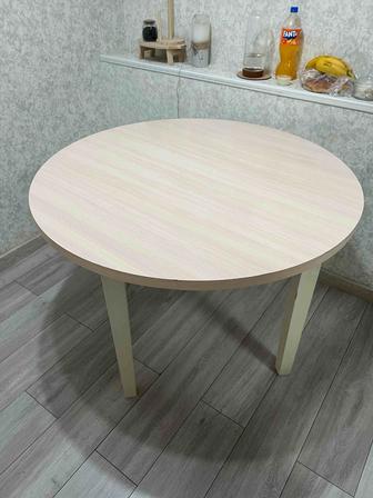 Кухонный стол