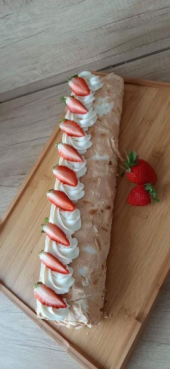 Меренговый рулет