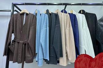 Продам черный кардиган.