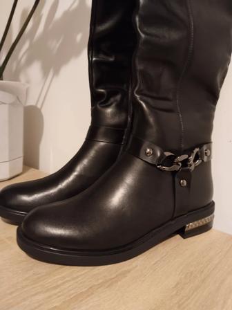 Новые женские сапоги 40 размер LIBELLEN