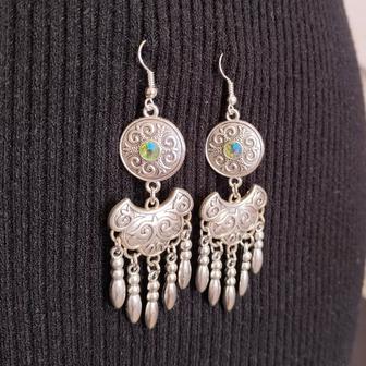 Серьги в казахском национальном стиле