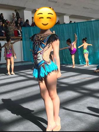 Продам купальник для художественной гимнастики