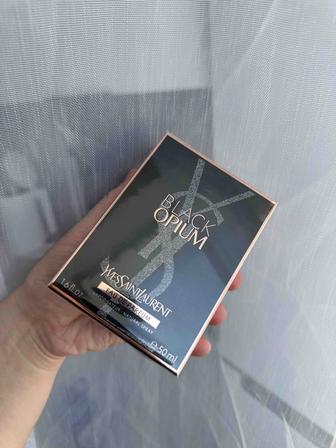 Парфюм Yves Saint Laurent Black Opium