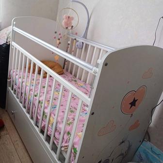 Продам детскую кроватку