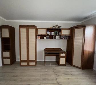 Детский (подростковый) гарнитур с двумя кроватями.