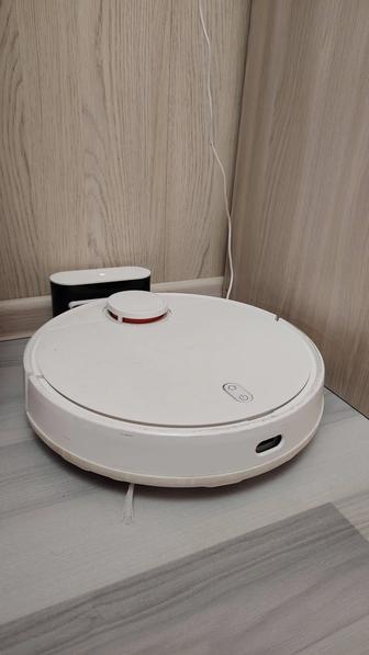 Продам робот пылесос