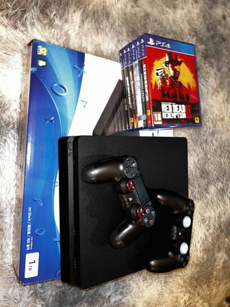 Продается PlayStation 4 slim 1TB