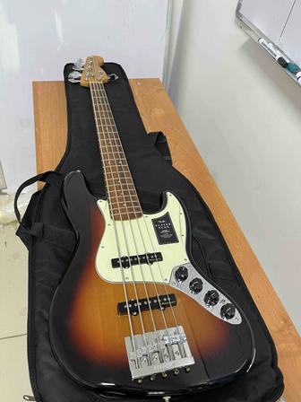 Fender Jazz Bass 5 Strings