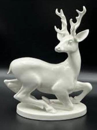 КУПЛЮ. Статуэтку как на фото