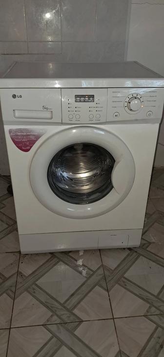Продам стиральную машинку