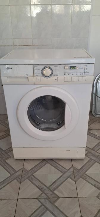 Продам стиральную машинку