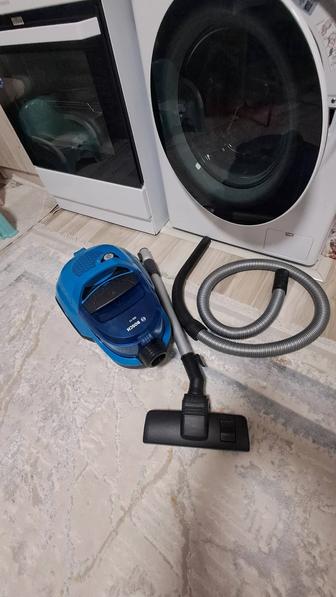 Продам пылесос бош