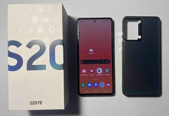 Продам телефон Samsung Galaxy S20 FE синего цвета.