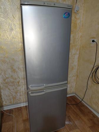 Холодильник самсунг 170см рабочая
