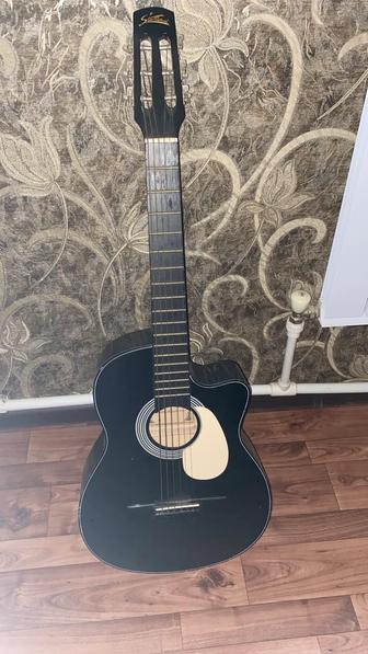 Продам гитару