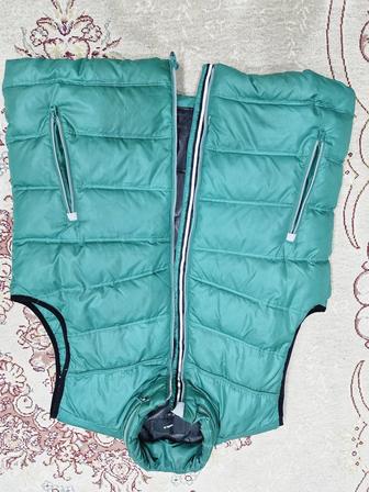 Продам мужскую жилетку бренда CELIO, размер XL