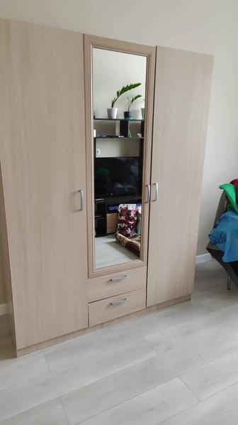 Продам шкаф