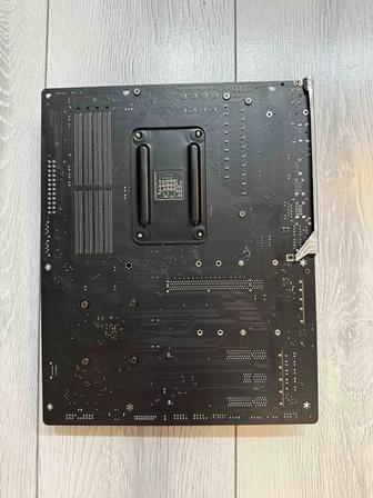 Материнка Aorus elite v2 (amd)