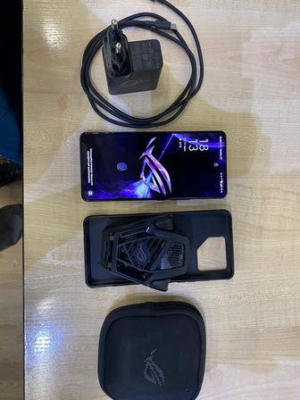 Asus ROG phone 8