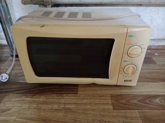 Продам микроволновую печь