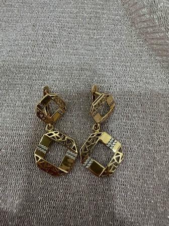 Продам серьги очень красивые