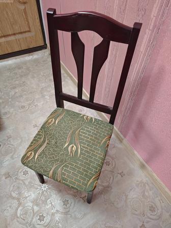 Продам 3 деревянных стула в отличном состоянии