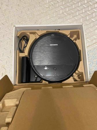 Продам робот пылесос