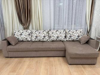 Продам угловой диван с креслами