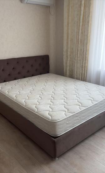 Продается кровать с матрасом 160х200