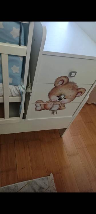 Продам детскую кроватку