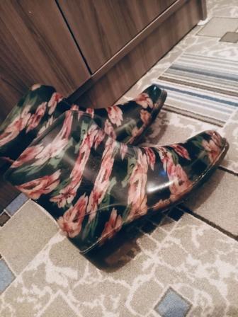 Женская обувь бесплатно сапоги