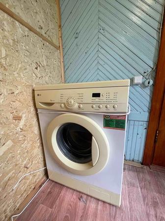 Продам стиральную машинку
