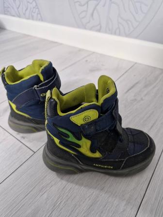 Детские ботинки GEOX, р. 26 (с подсветкой)