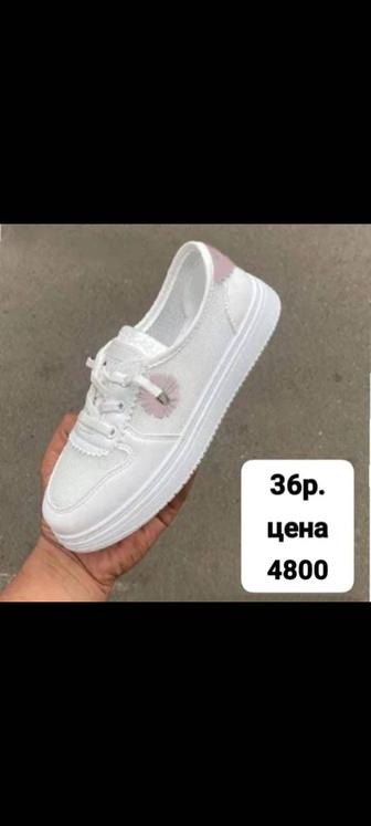 Продам кросовочки 36р.