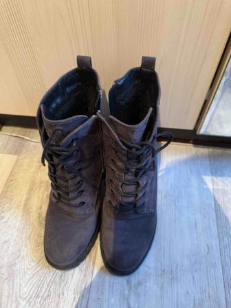 Женские сапоги
