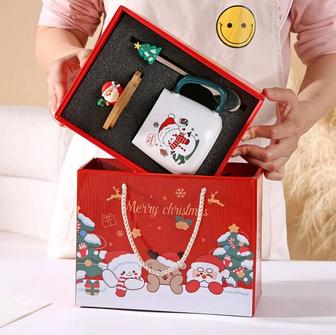 Новогодняя кружка согреет сердце