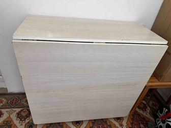 Стол книжка